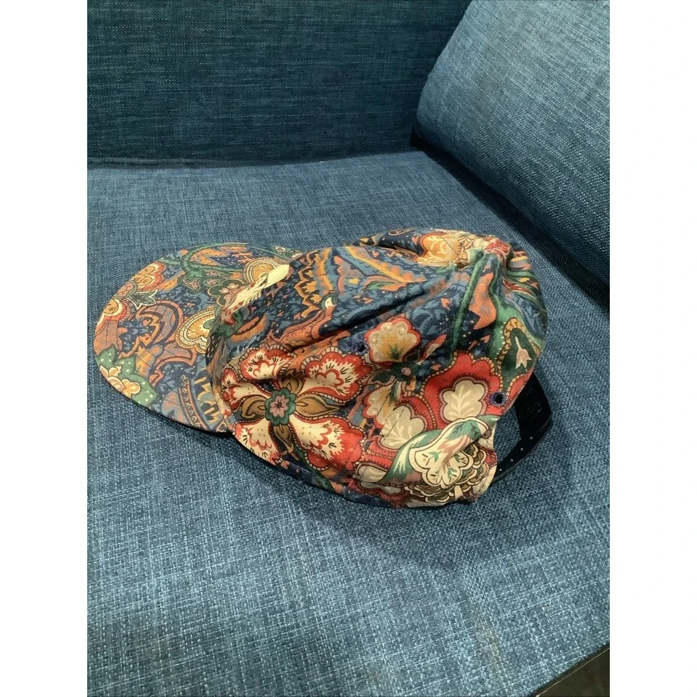 Vintage Miami Hurricane's Floral Paisley SnapBack Crable Sportswear Hat USA